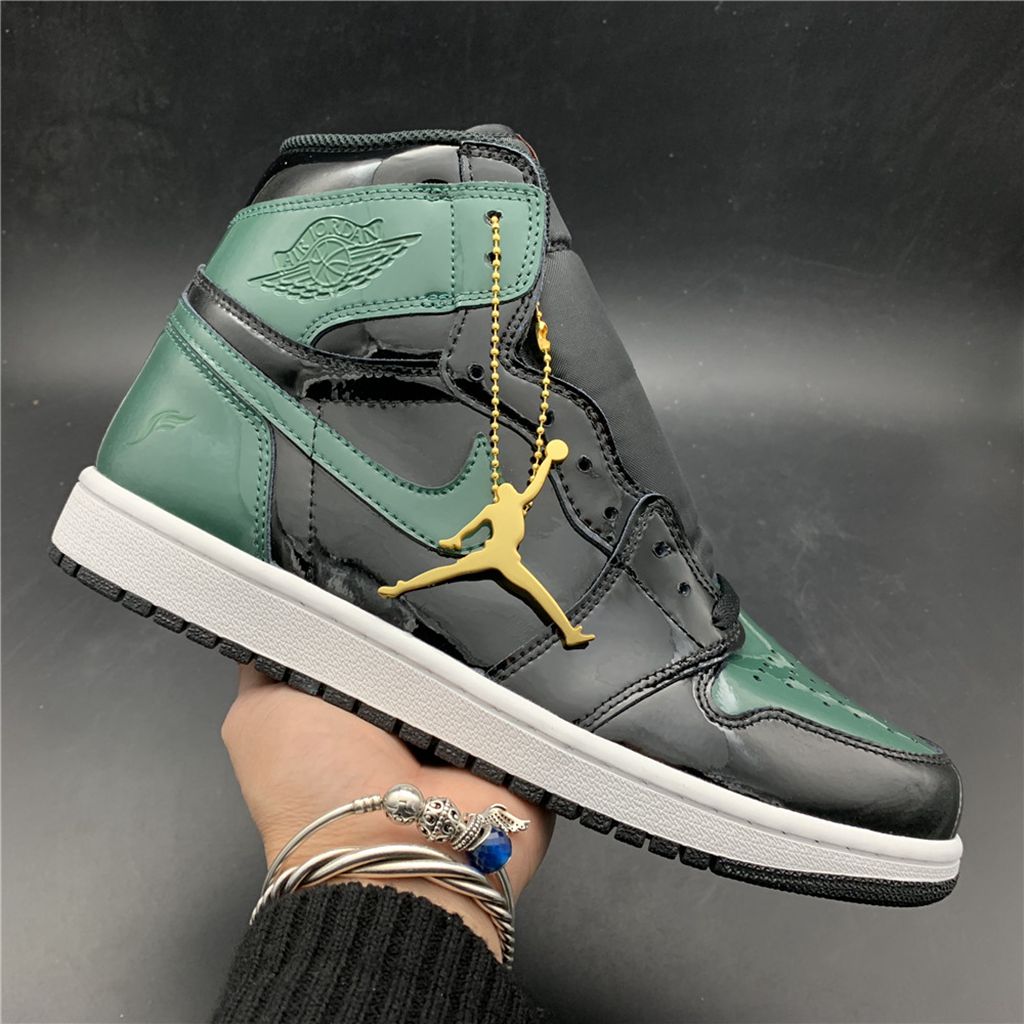 SolyFly x Air Jordan 1 AV3905-038